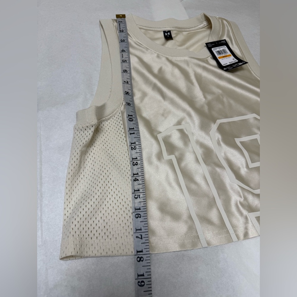 NWT: UA Zone Pro Satin White Tank Top🍁 - Picture 5 of 12